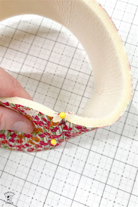 how to make round fabric shapes with metal rings|fabric for round objects.